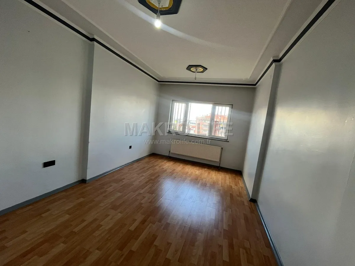 ÜÇKUYULAR TOKİ DE 2+1 ARA KAT FIRSAT DAİRE