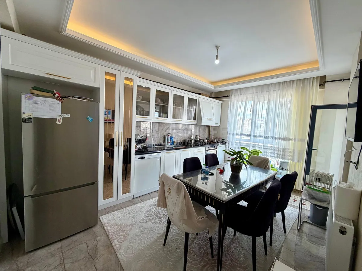BAĞCILAR YENİ HAL KAVŞAĞINDA SIFIR AYARINDA 2+1 LÜX DAİRE