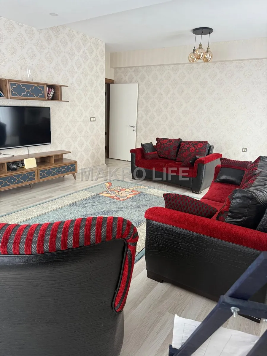 75 CADDE ÜZERİ SATILIK FIRSAT 3+1 DAİRE