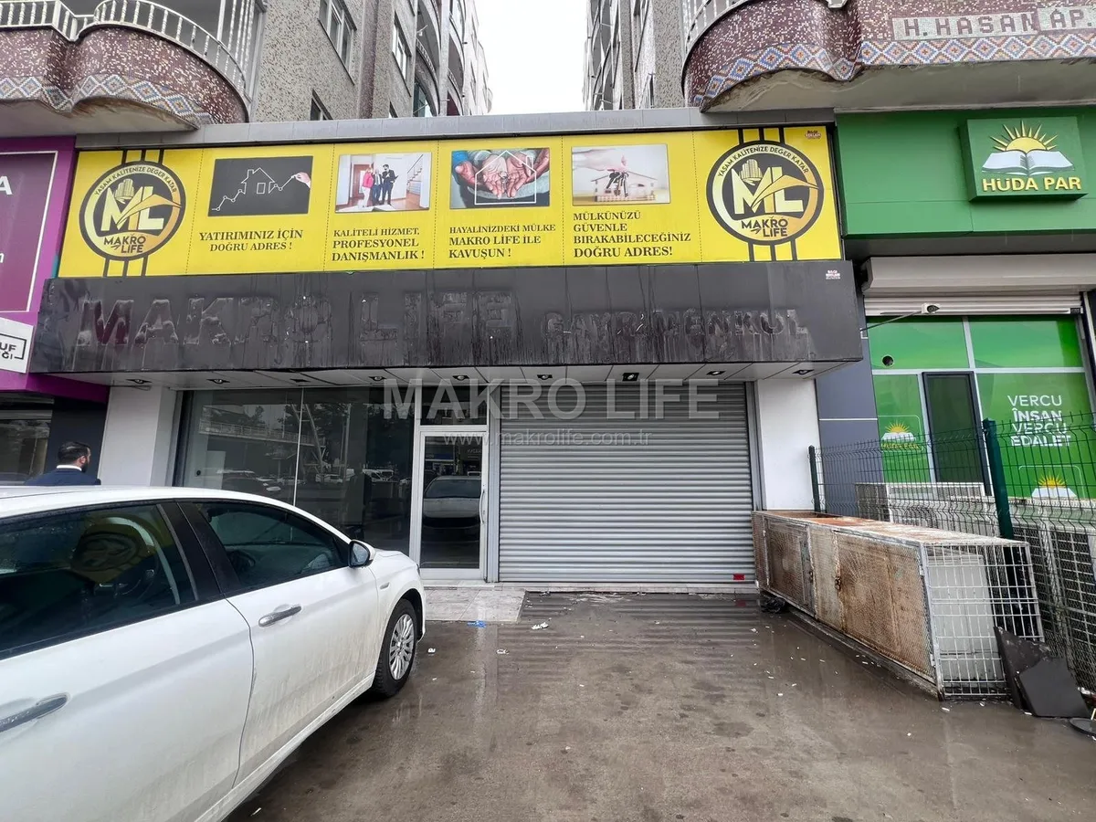ML GAYRİMENKULDENN URFA YOLU ÜZERİ TEZGEL MARKET KARŞISI'NDA KİRALIK İŞYERİ