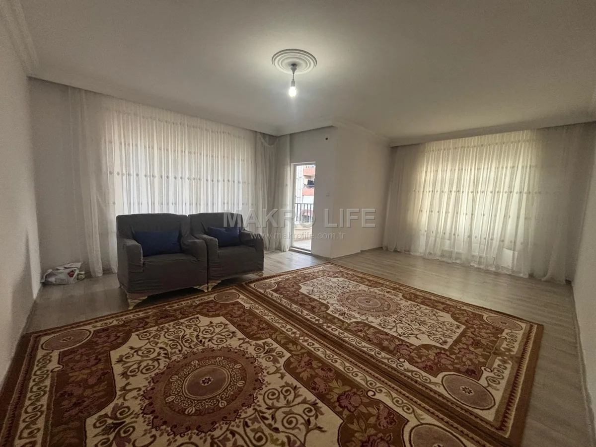 HUZUREVLERİ ANA CADDE ÜZERİ 3+1 SATILIK DAİRE