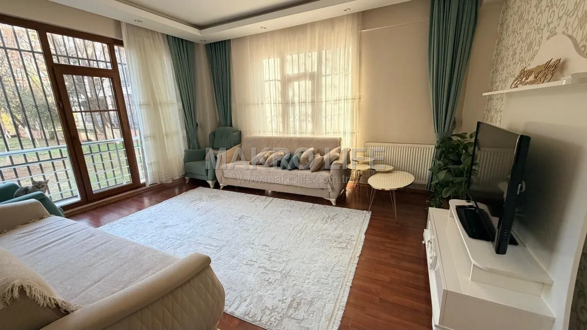 BAĞCILAR GÖLETLİ PARKA YAKIN 2+1 KİRALIK DAİRE